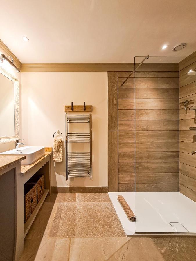 Luxury Lodge @ Ewen Barn - Private 5* Retreat Сайърънсестър Екстериор снимка